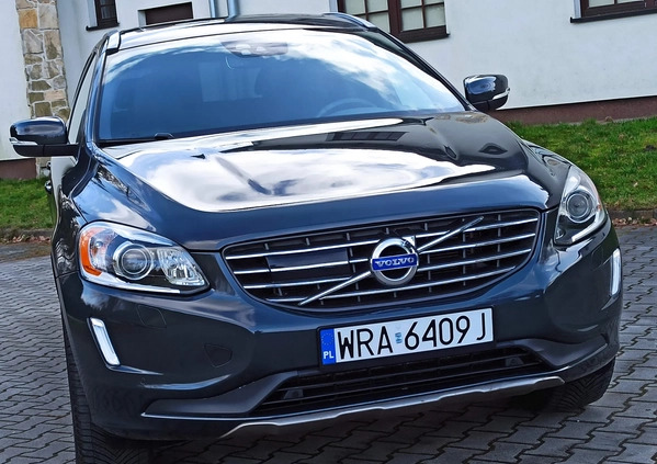 Volvo XC 60 cena 93900 przebieg: 89000, rok produkcji 2016 z Radom małe 254